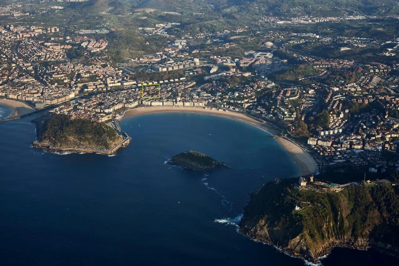 Hotel Arbaso San Sebastian 4*,
